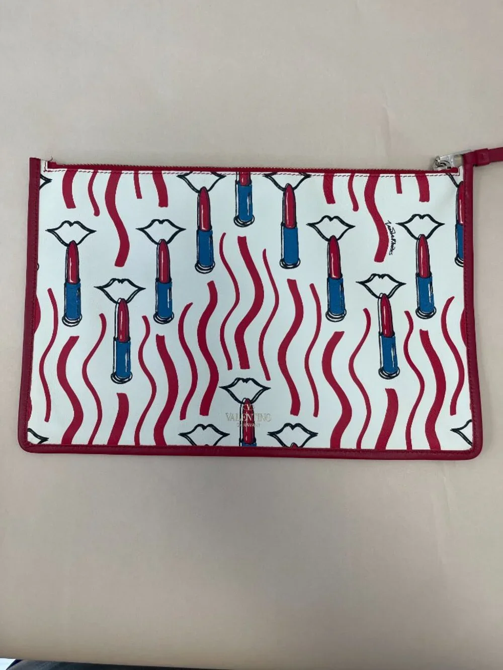 Valentino Garavani White & Red Lipstick Print Leather Large Pouch - Preowned